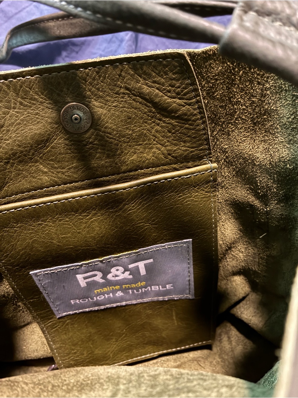 Rough & Tumble Design Olive Green Leather Shoulder Bag with Exterior Pockets - Picture 7 of 8